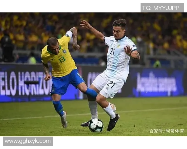 士登后斯莫亚与巴特里激战正酣谁能在赛场上笑到最后 士登后斯莫亚与巴特里激战正酣谁能在赛场上笑到最后